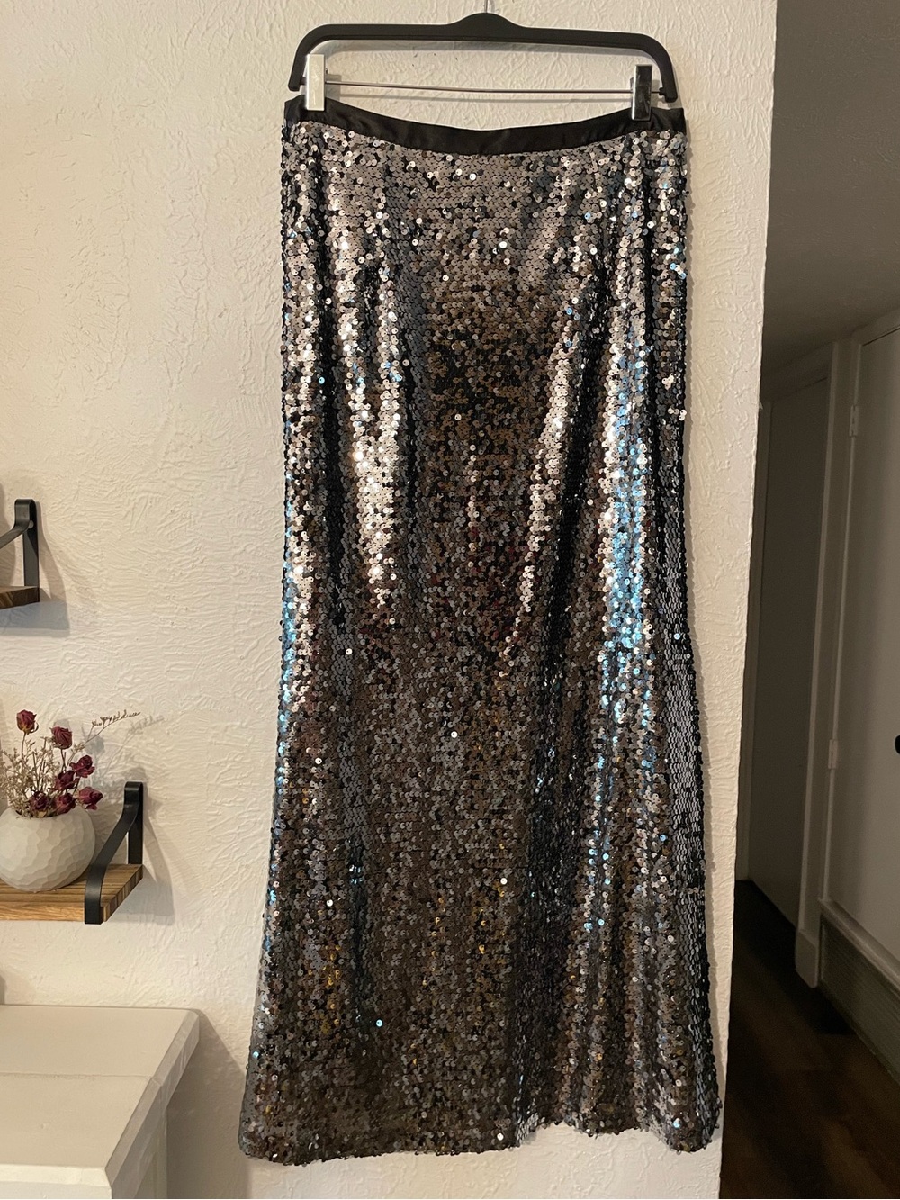 Carmen Marc Valvo Full Length Sequined Pencil Skirt Metallic Black Large